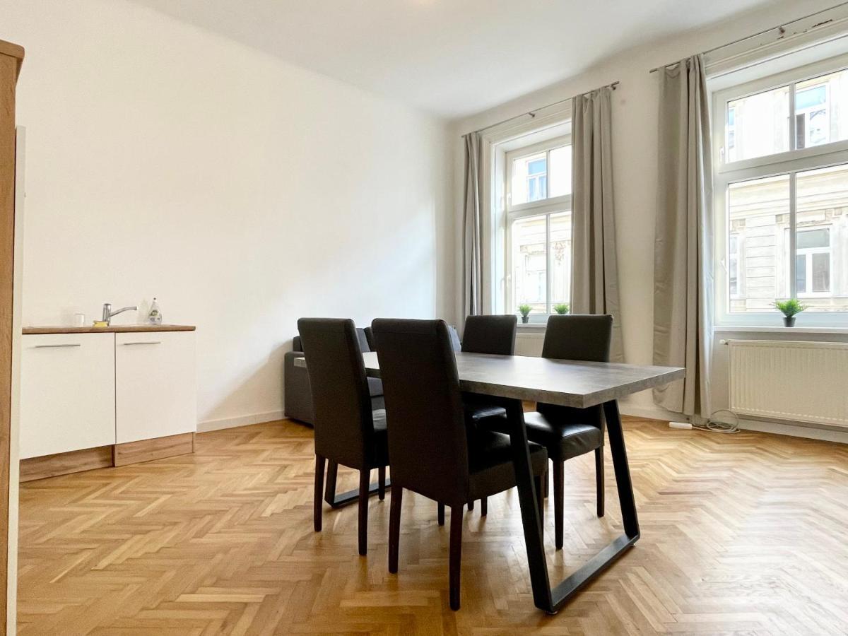Premium Residence At Famous Vienna Kutschkermarkt Exterior foto